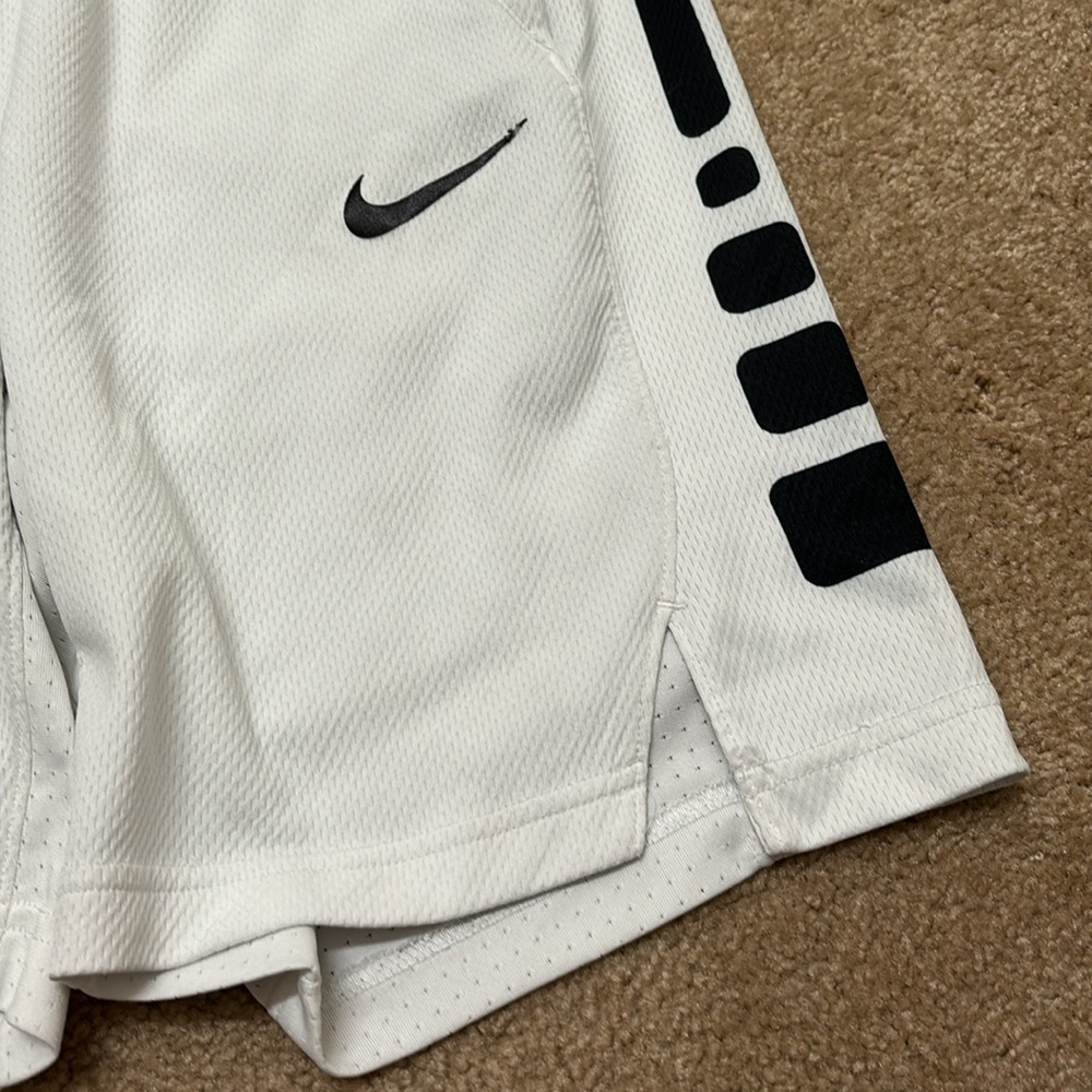 Nike Dri Fit White Mesh Shorts - Size M - Picture 2 of 11